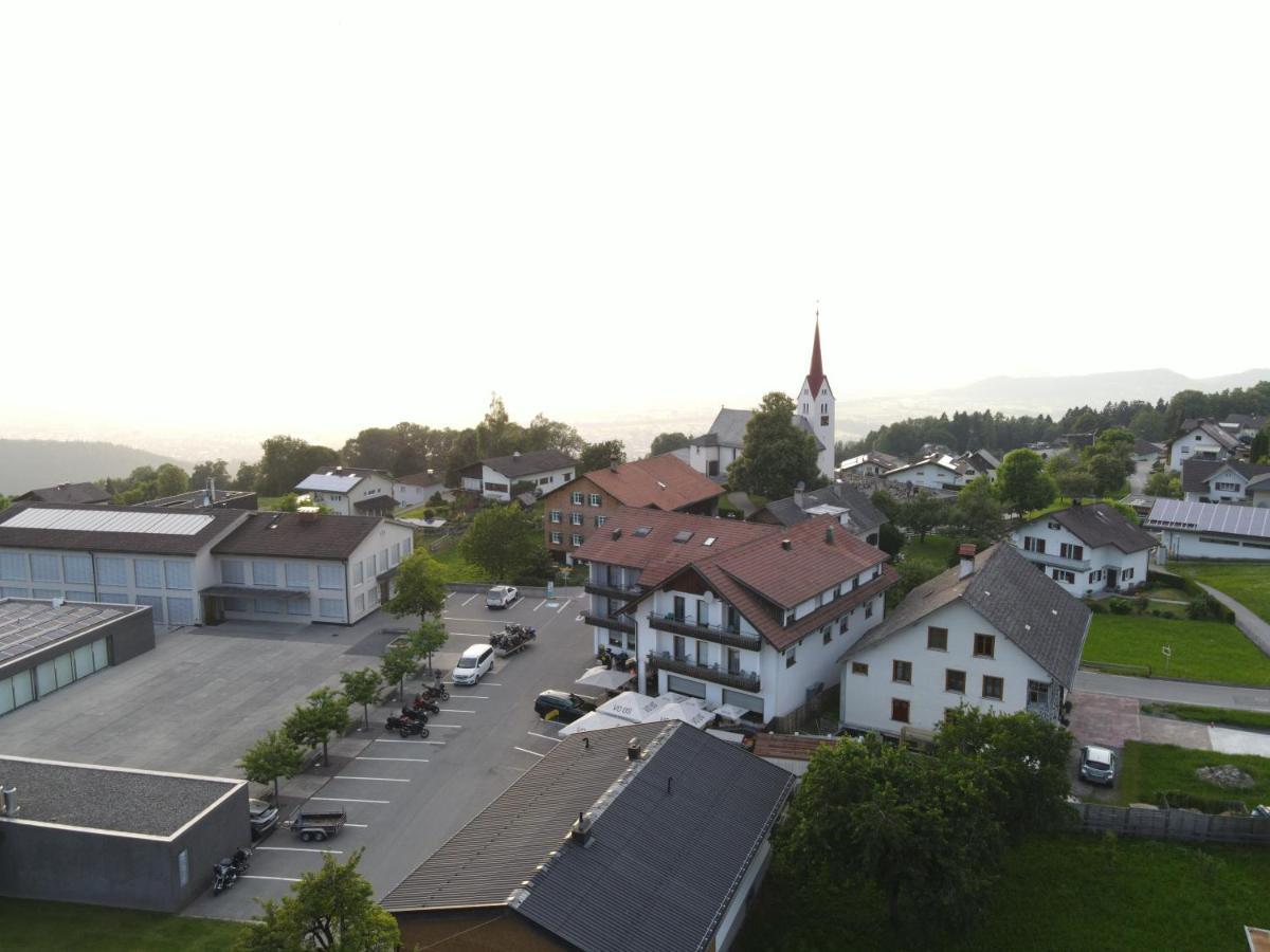 Gasthaus Krone Ubersaxen Экстерьер фото
